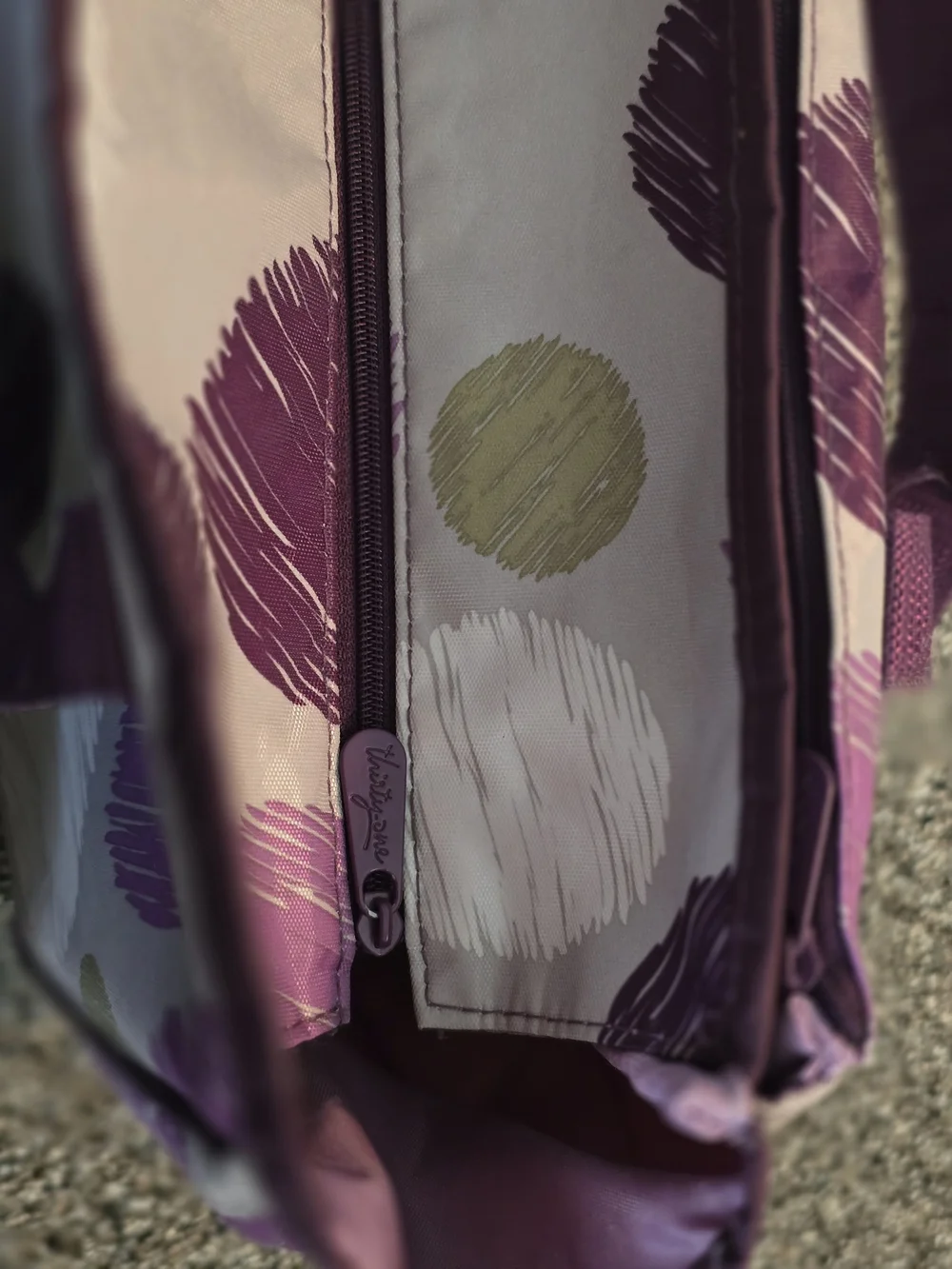 Thirty-One True Beauty Bag in Sketchy Dot Print Travel/MakeUp/Hair Accs - EUC